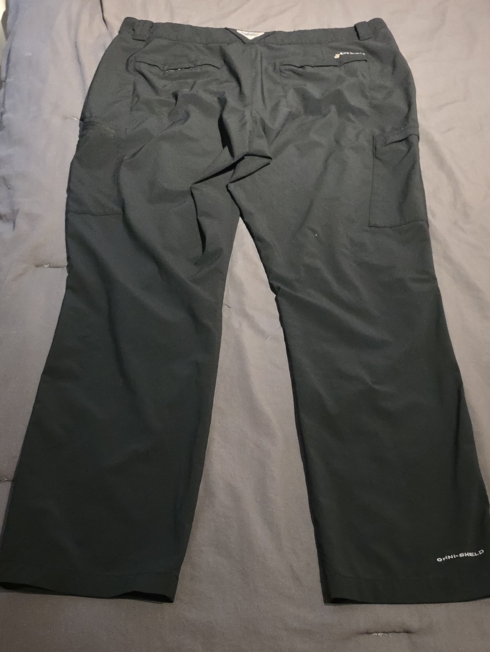 Men's Columbia PFG Cargo Pants with Omni-Shield Weather Protection